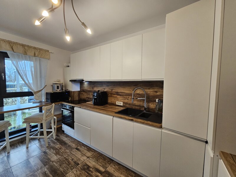 Comuna Berceni, Strada Intre Vii,