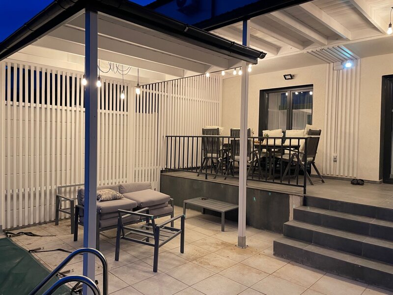 Comuna Berceni, Strada Intre Vii,