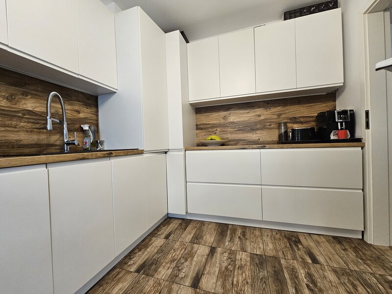 Comuna Berceni, Strada Intre Vii,